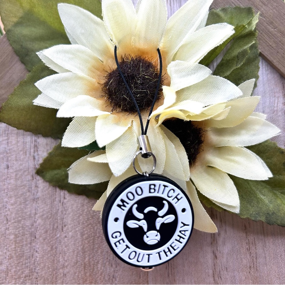 Move B Phone Charm